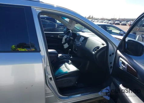 2014 Nissan Pathfinder Platinum/S/Sl/Sv z USA, uszkodzony, nr VIN 5N1AR2MNXEC641704